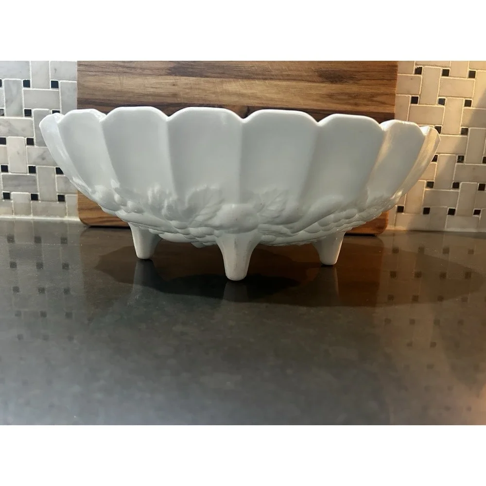 Vintage Indiana GlassHarvest Grapes Oval Fruit Bowl Milk Glass Footed Scalloped